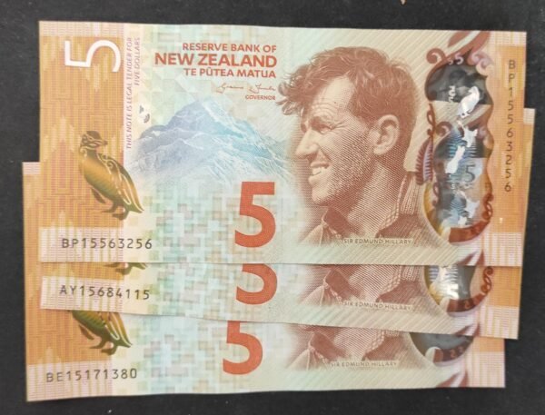 nouvelle zélande billet de 5 dollars polymère 2015 pick 191 neuf ( unc ) (copie)