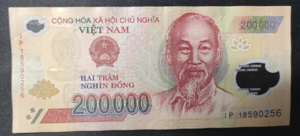 viet nam billet de 200 000 dong de 201 polymère pick 123 (copie)