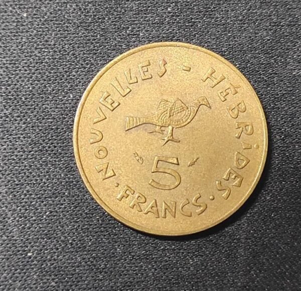 nouvelles hébrides pièce de 5 francs 1975 seulement 350 000 exemplaires sup ! (copie)