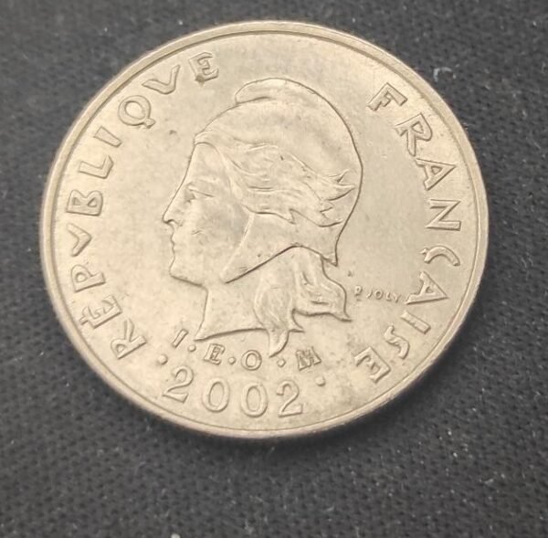 polynésie française 10 francs i e o m 2002 seulement 640 000 exemplaires !