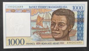 madagascar billet de 1000 francs / 100 ariary type 1994 pick 76