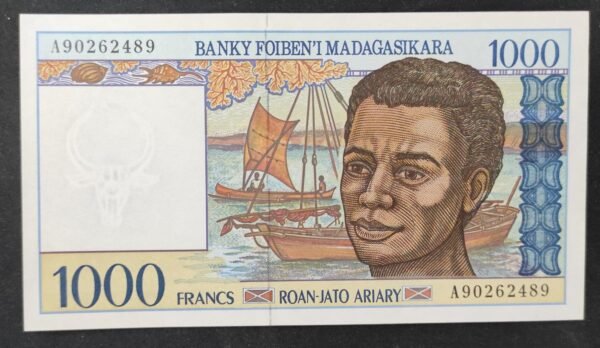 madagascar billet de 1000 francs / 100 ariary type 1994 pick 76