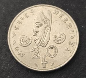 nouvelles hébrides pièce de 20 francs 1975 seulement 150 000 exemplaires ! (copie)