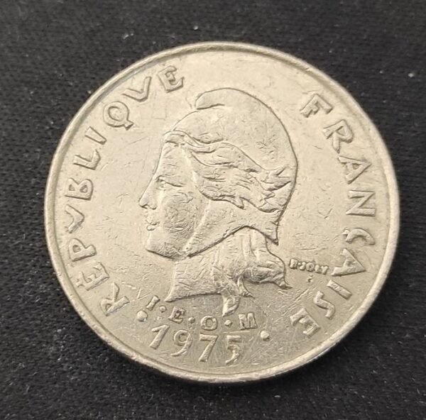 nouvelles hébrides pièce de 20 francs 1975 seulement 150 000 exemplaires ! (copie)