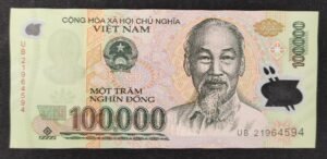 viet nam billet de 100 000 dong de 2023 polymère pick 122 (copie)