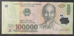viet nam billet de 100 000 dong de 2019 polymère pick 122 sup (copie)